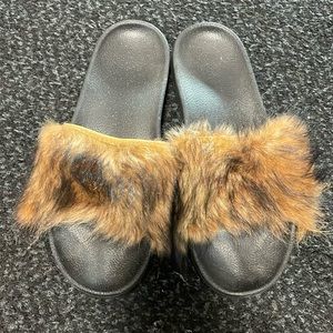 Ugg slides
